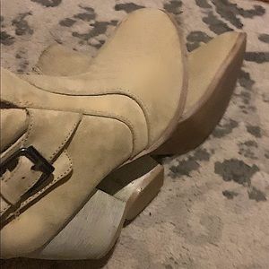 Cute Boots To Go With Any OutFit!